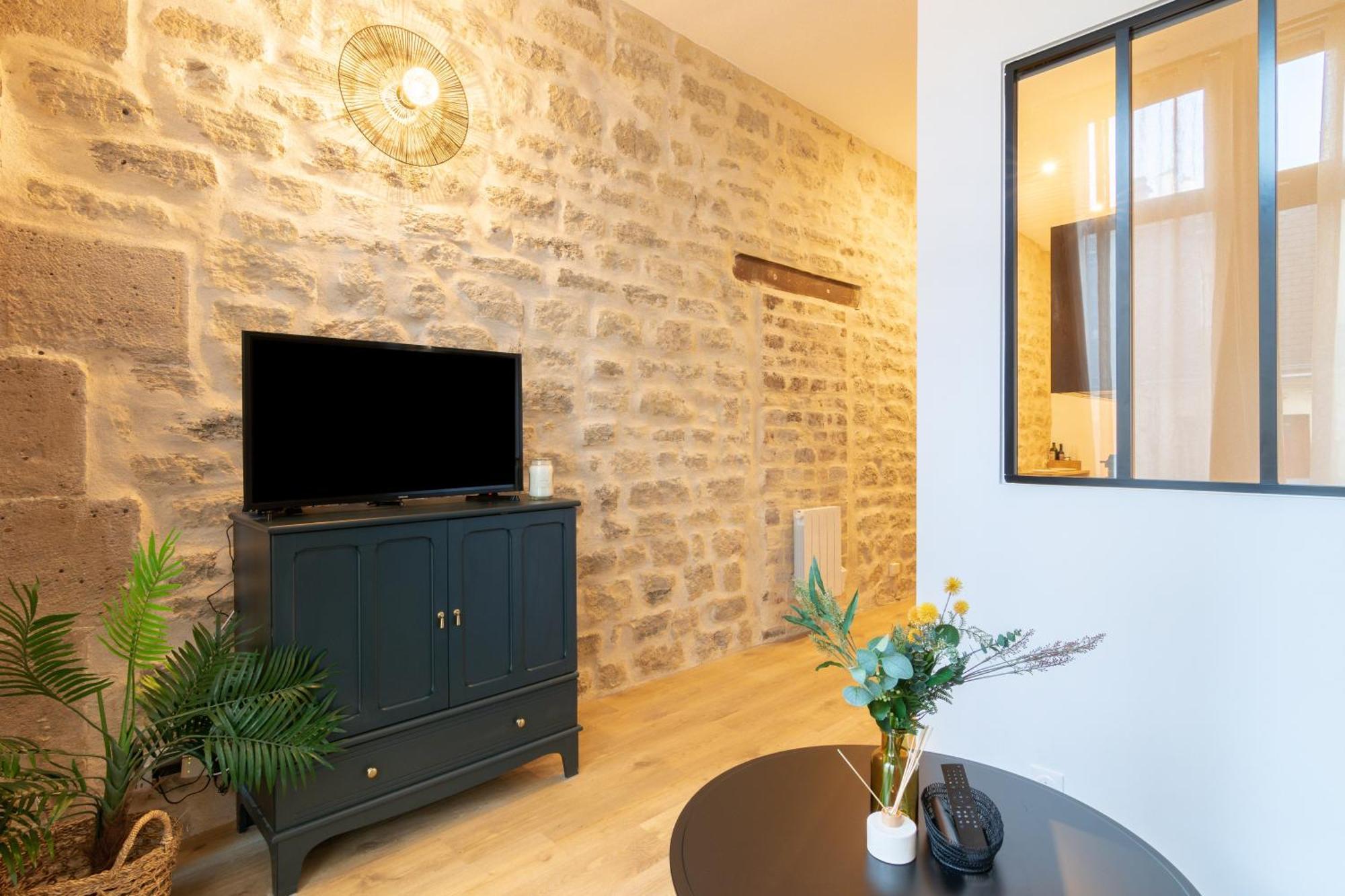 Apartment Cozy In Heart Of Montmartre